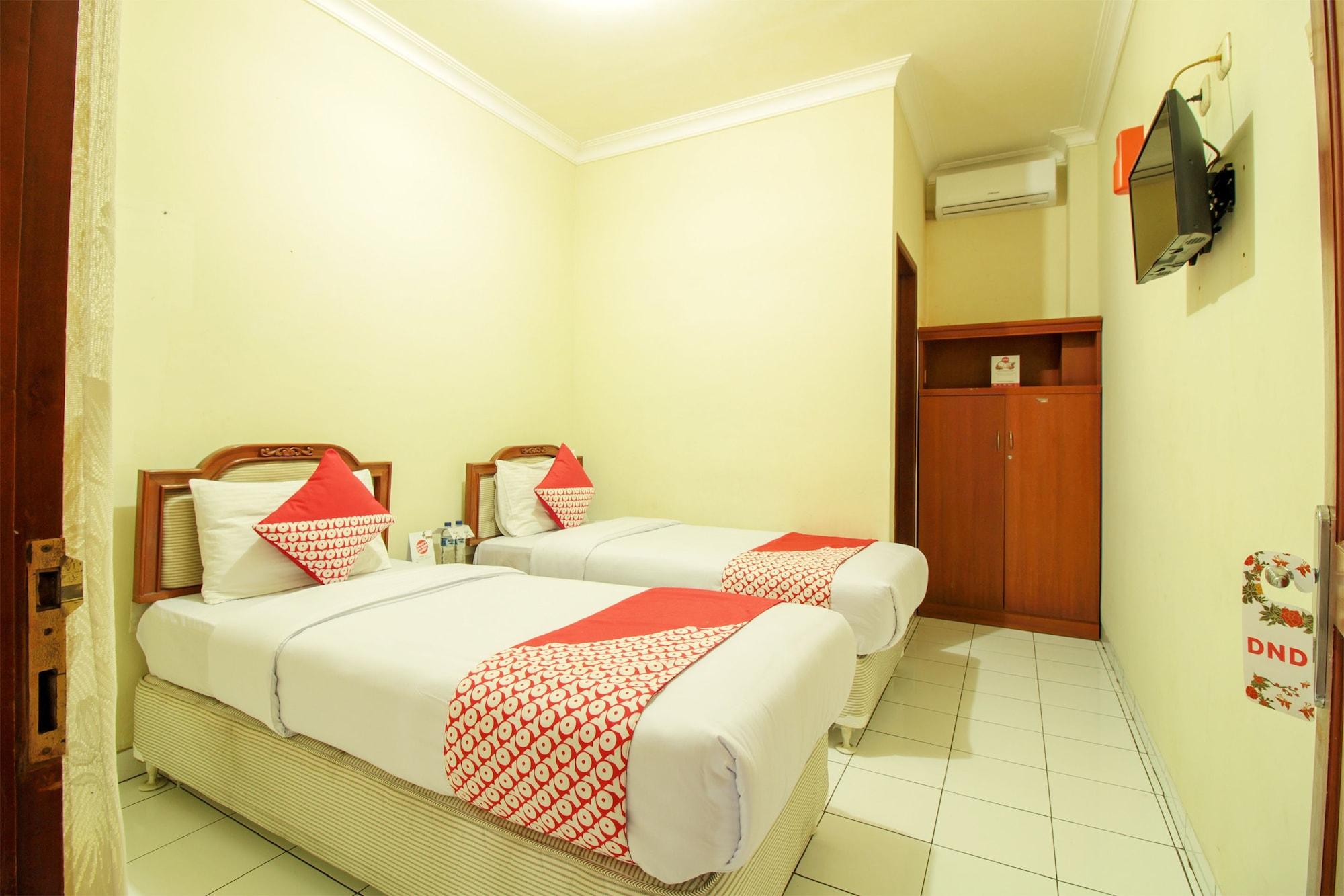 Oyo 387 Alfa Guest House Jakarta Kültér fotó